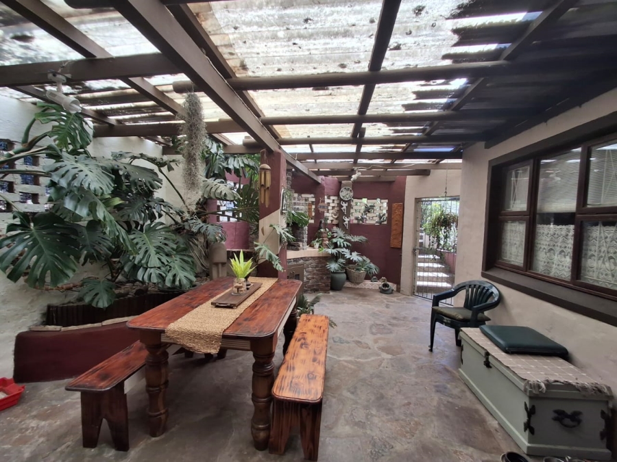 3 Bedroom Property for Sale in Summerpride Eastern Cape